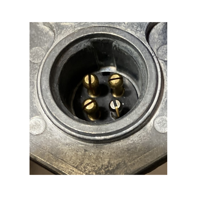 4 Way Socket