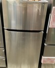 LG LG Internal Water Dispenser 23.8-cu ft Top-Freezer Refrigerator (Stainless Steel) ENERGY STAR