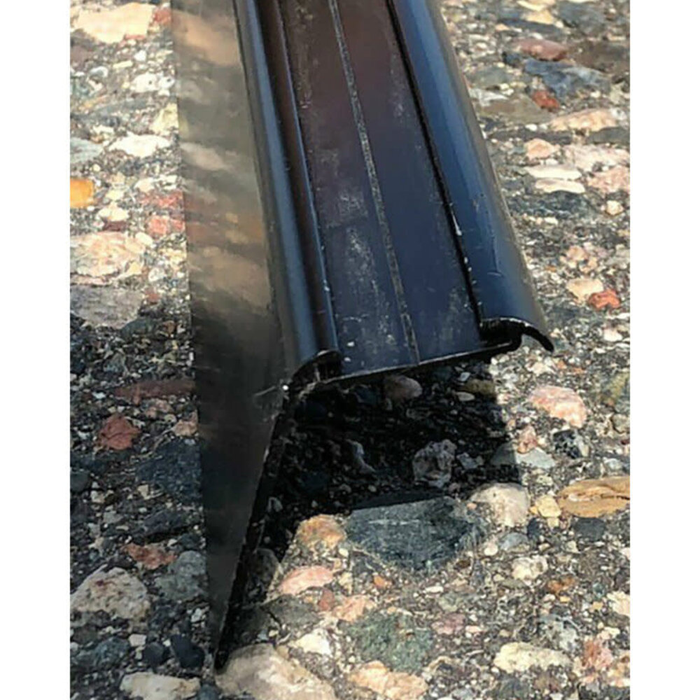 45 Degree Molding Black 16'