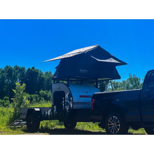 SkyeDen Rooftop Tent 2.7" and Awning