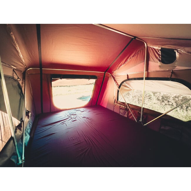 SkyeDen Rooftop Tent 2.7" and Awning