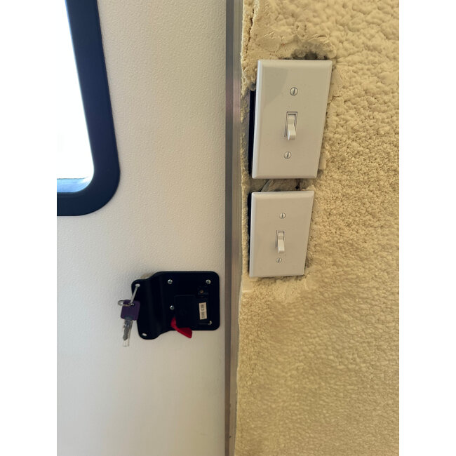 7x12 Freedom Skid House  Red