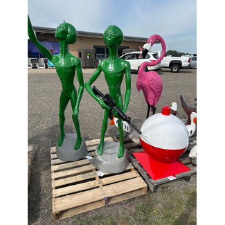 Alien w/M16