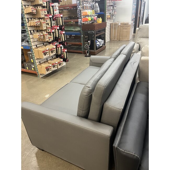 66.5" Hernandez Seal Trifold