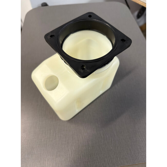 W8001078 - Reservoir - Park Brake Pump