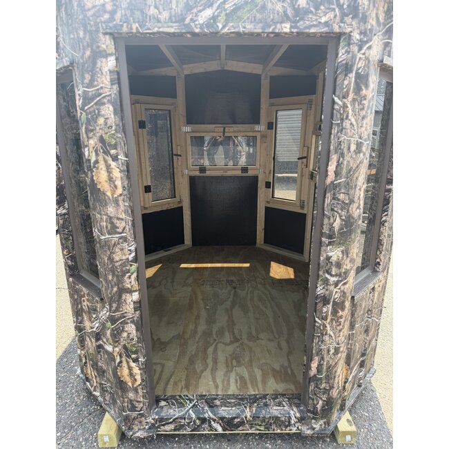 The Frontier - 6x8 Amish Camo Hunting Blind