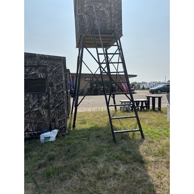 10' Stair Elevated Stand Hunting Blind Stand Tower