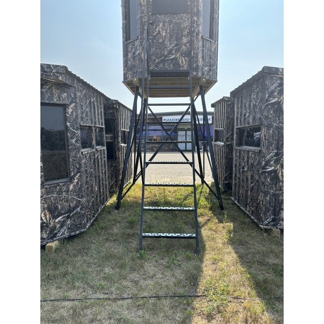 8' Stair Elevated Stand Hunting Blind Stand Tower
