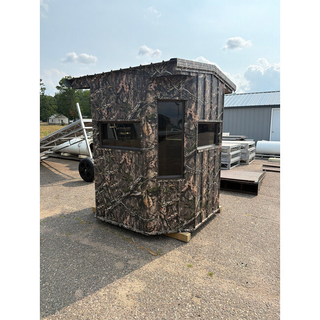 The Settler 6'x6' Amish Camo Hunting Blind