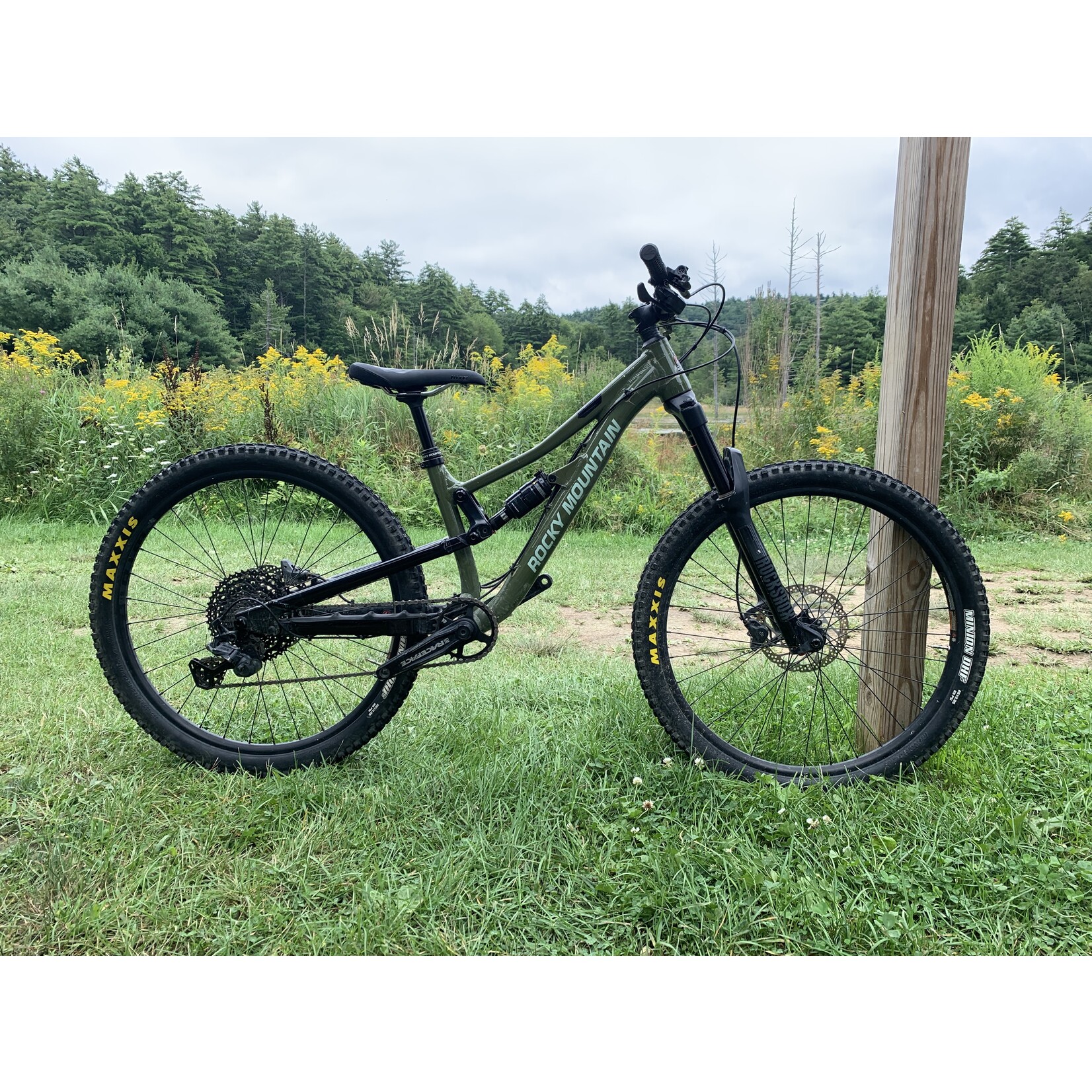 Rocky Mountain 2023 Rocky 26" Black/Green