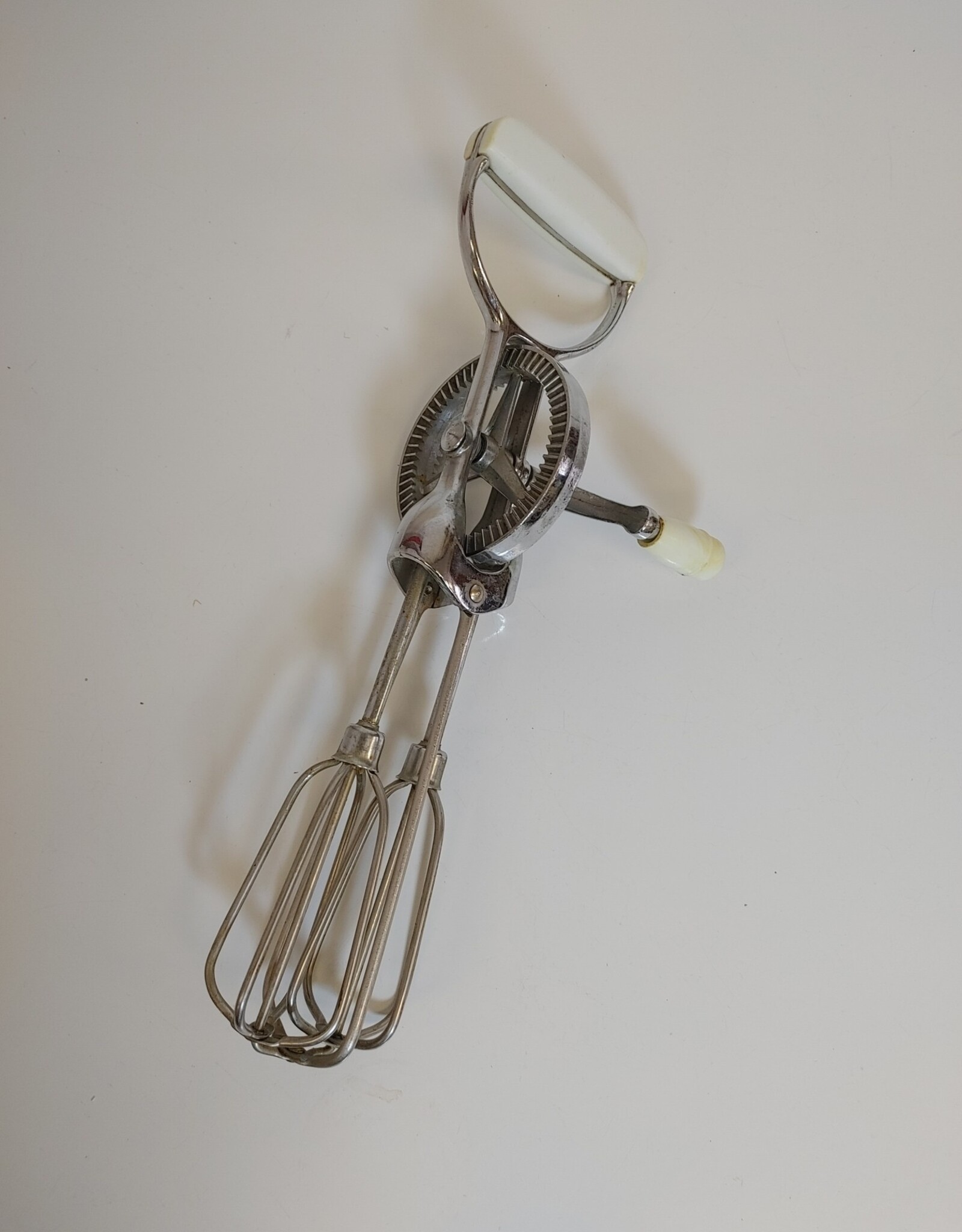 Vintage Hand Mixer - white handle