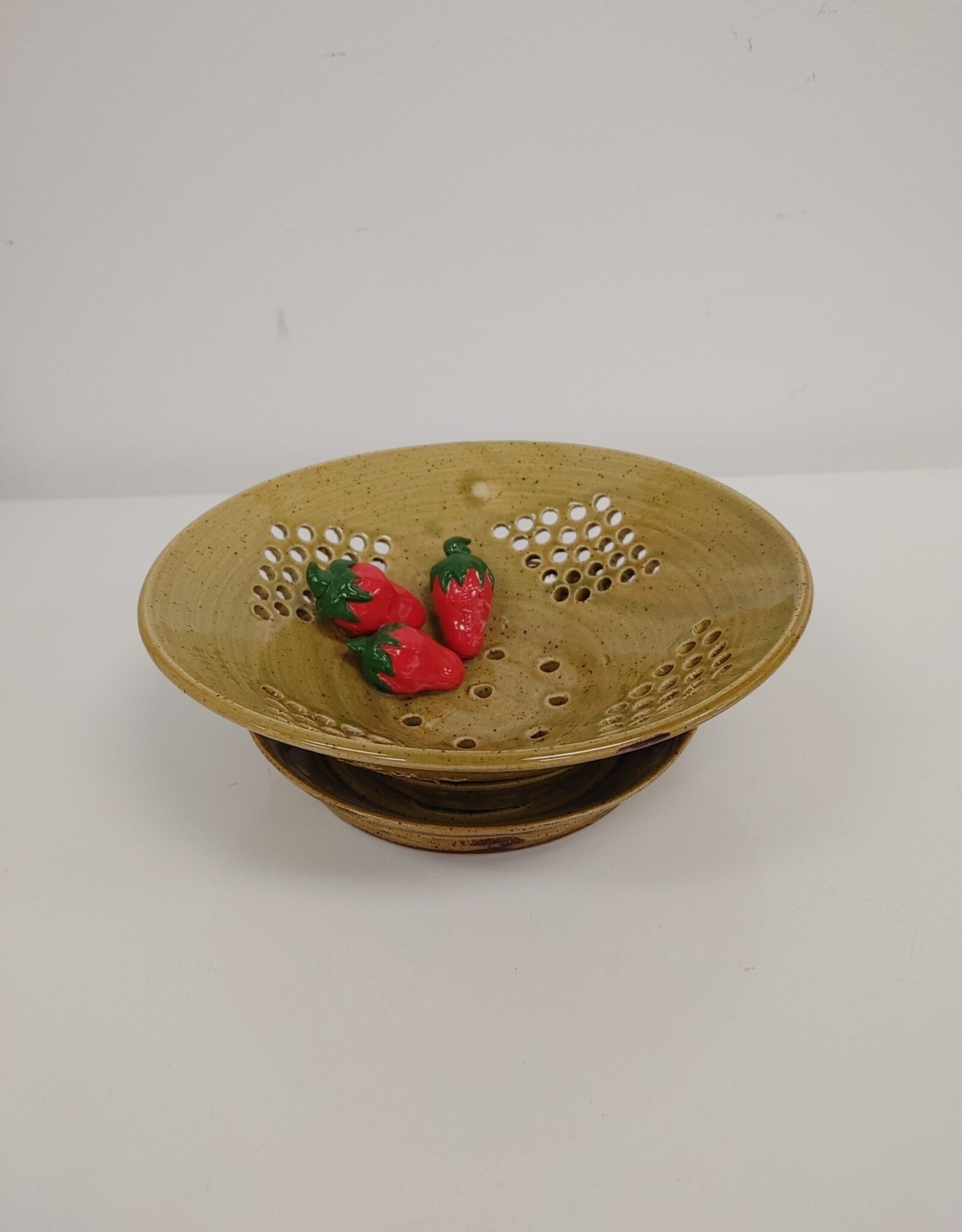 Stoneware Berry Bowl - strainer w/drip plate attached