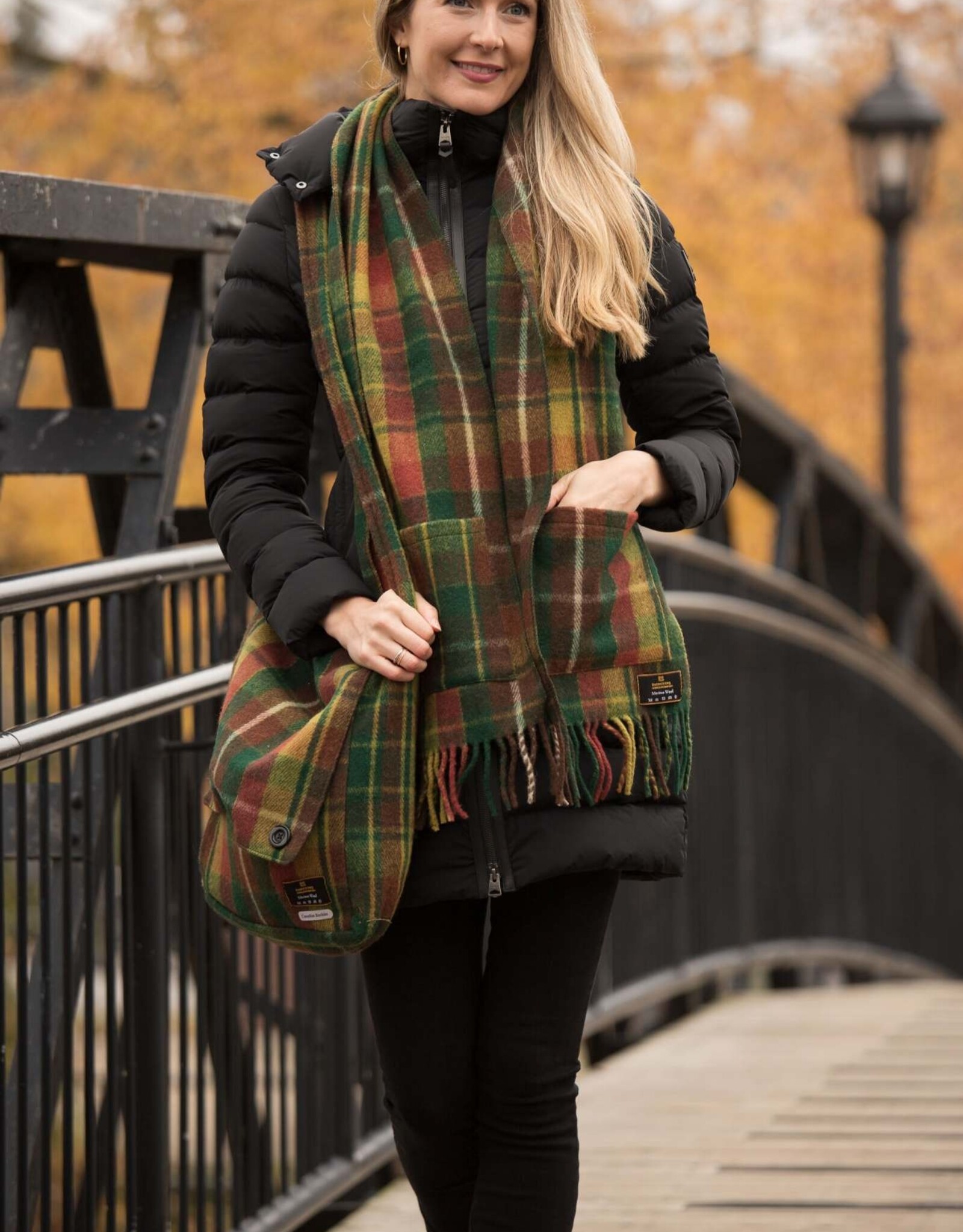 Merino Wool Pocket Scarf -