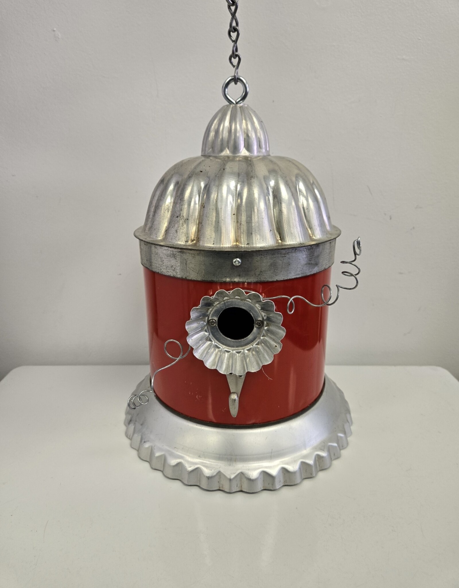Red Vintage Can Birdhouse