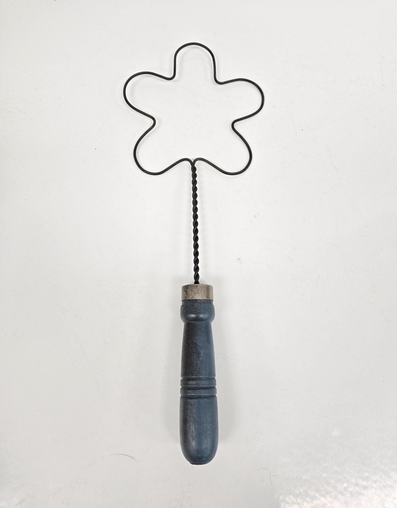 Vintage Mini Pillow Fluffer/Rug Beater - blue wood handle - ~ 11"