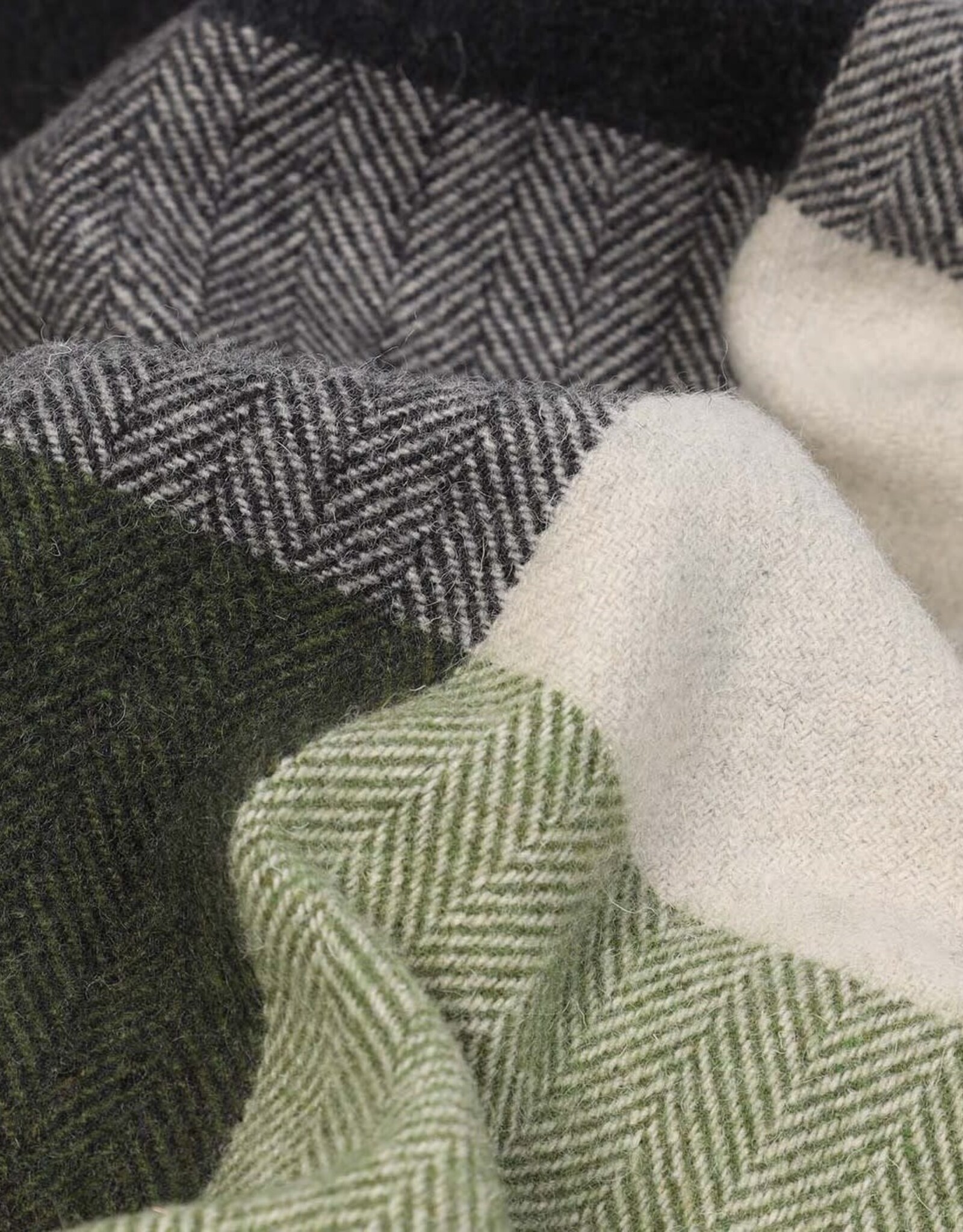 British & Irish Imports Herringbone Check Wool Blanket