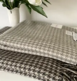 British & Irish Imports Houndstooth Wool Blanket