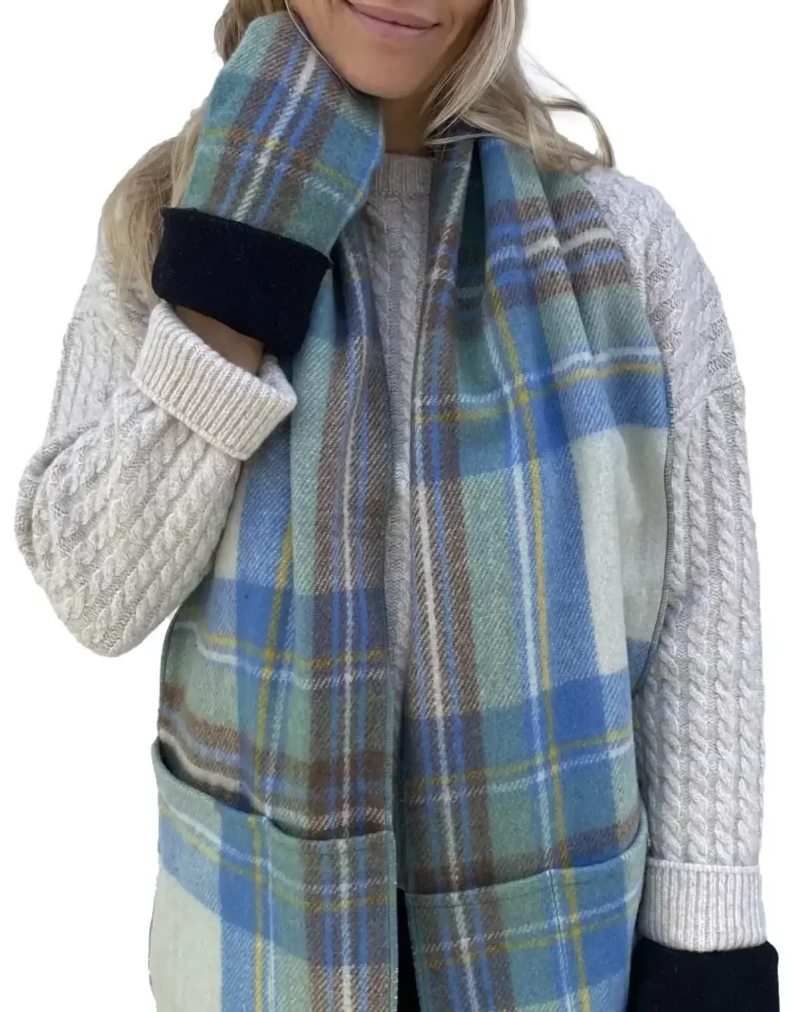 British & Irish Imports Luxe-Lined Wool 4 Pocket Scarf