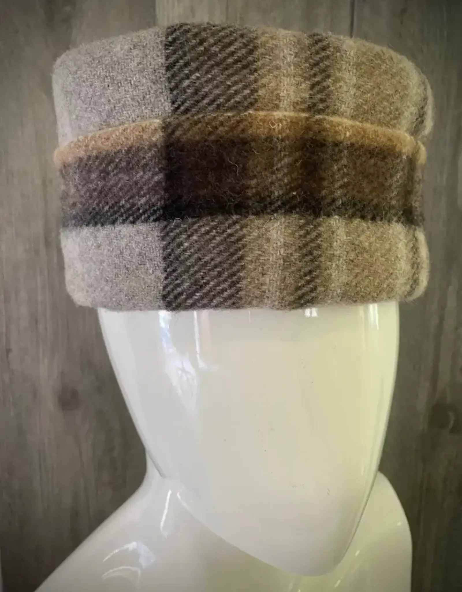British & Irish Imports Ladies Handcrafted Pillbox Hat