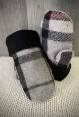 British & Irish Imports Ladies Handcrafted Mittens