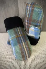 British & Irish Imports Ladies Handcrafted Mittens
