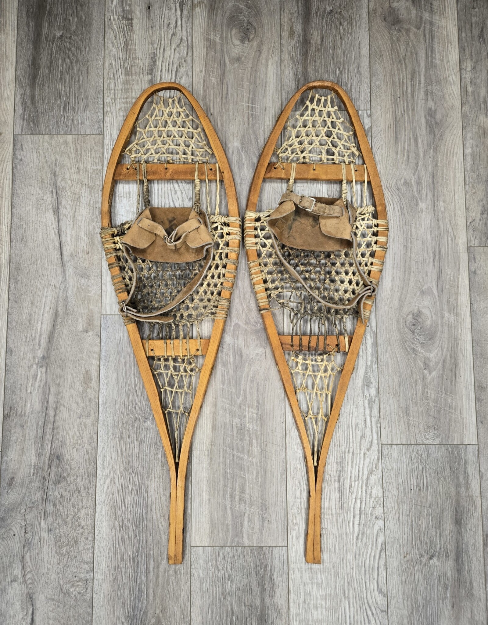 Vintage 36" Snowshoes -pair
