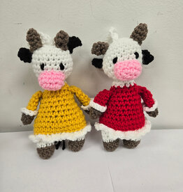 Crocheted XSmall Cow in Dress