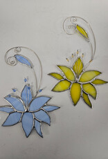 Stained Glass Large Lily Suncatcher w/wire & beads - various colours
