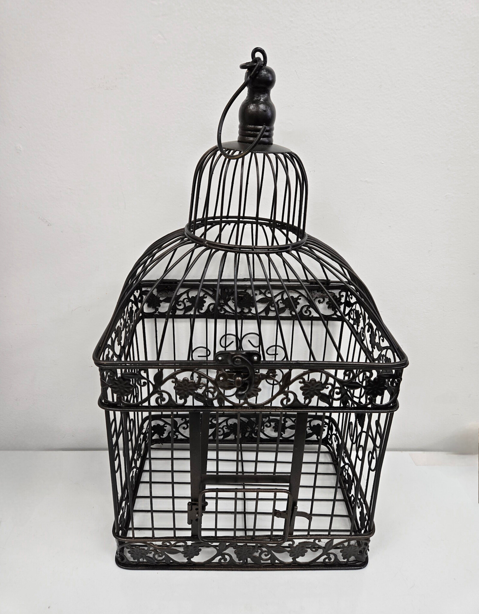 Black Metal Birdcage