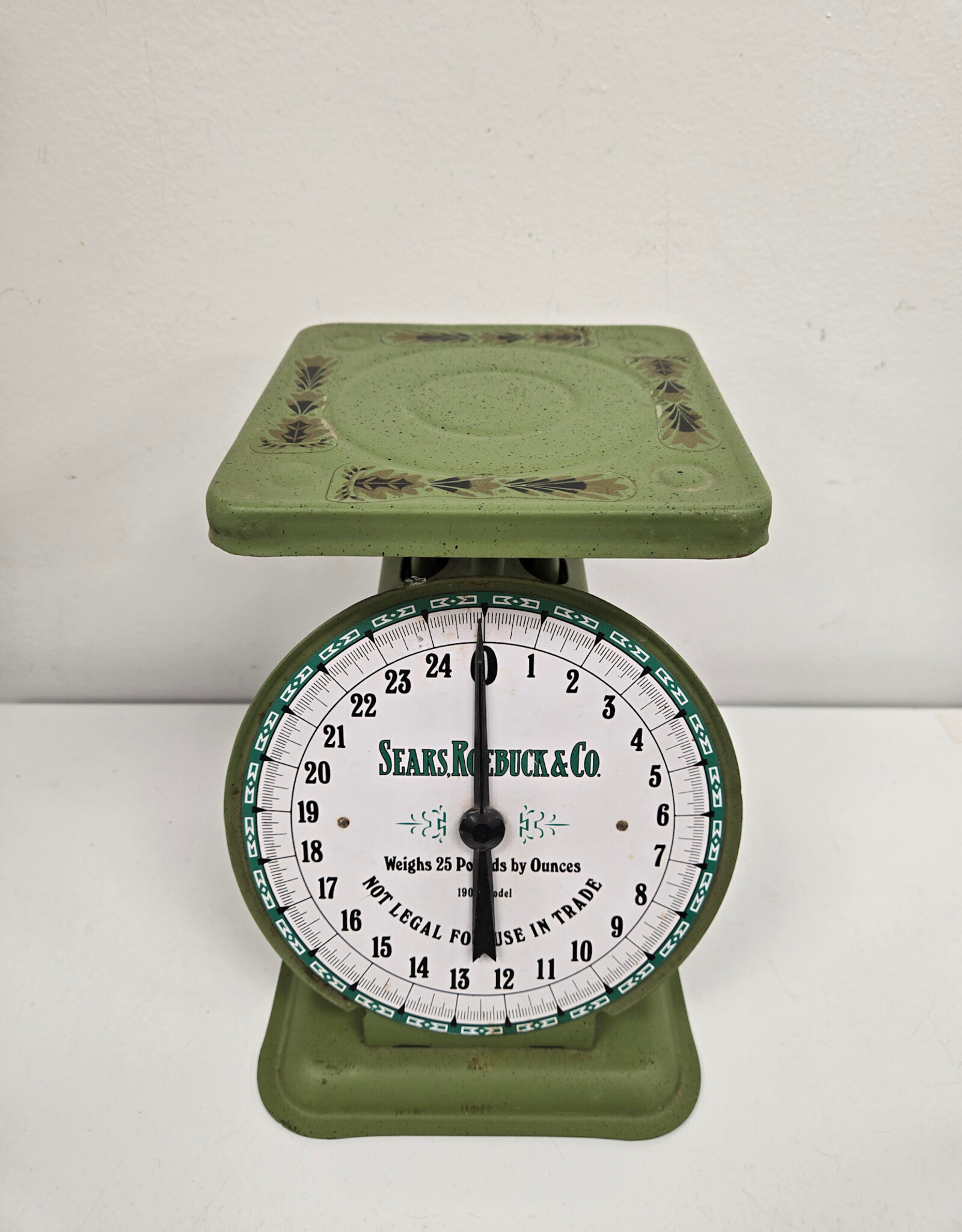 Sears Roebuck Green Metal Scale 25 Pounds - Farmhouse Decor Model 1906