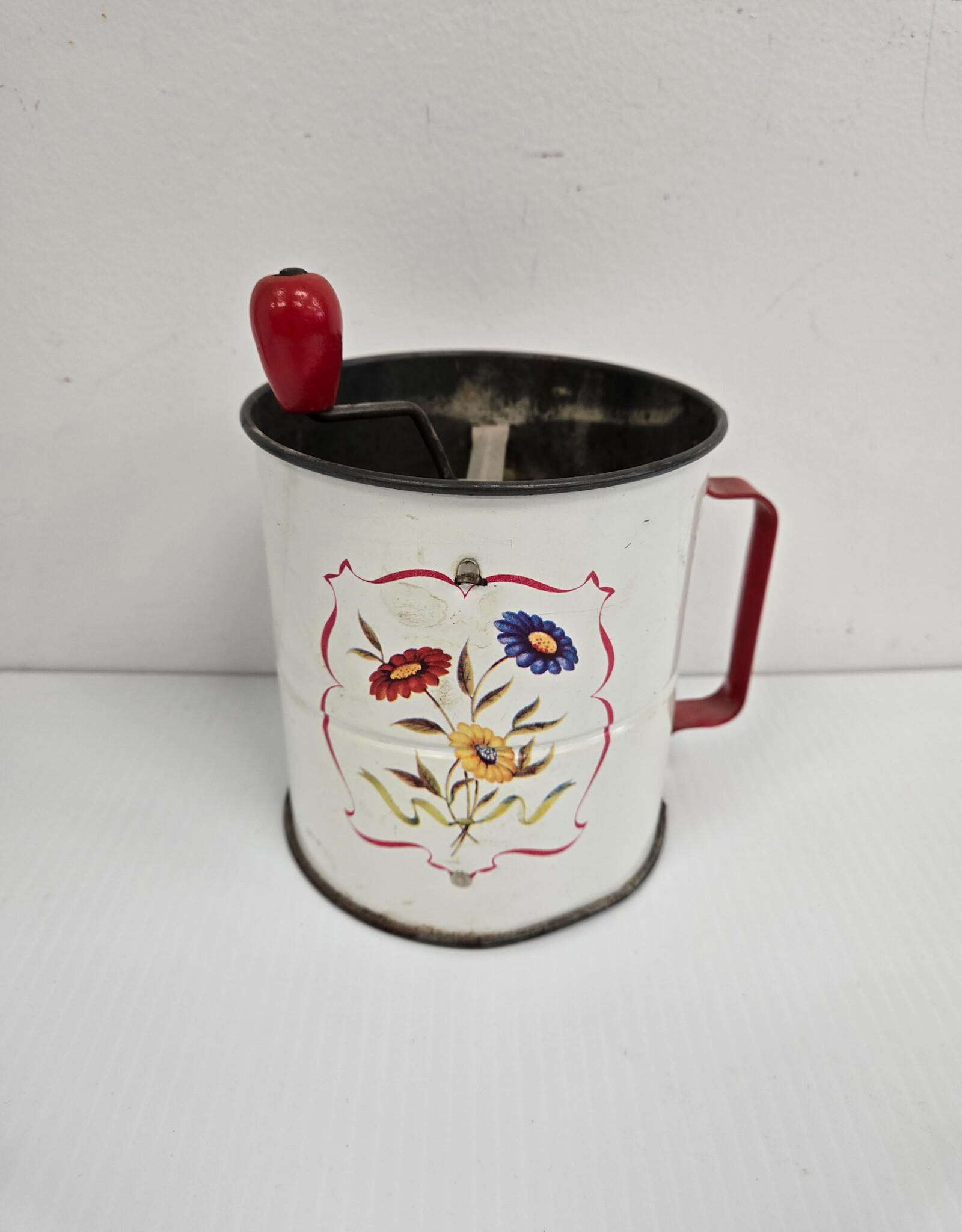 Vintage Androck 3 Screen Flour Sifter - flowers