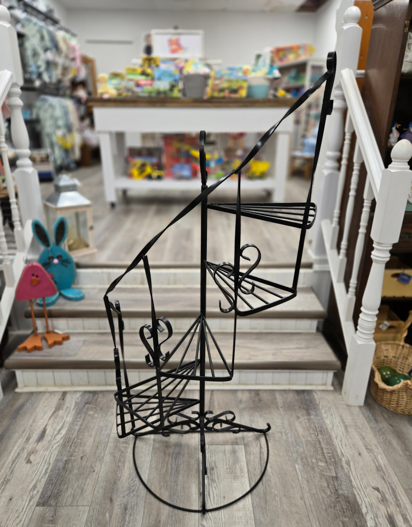 Vintage Black Twisted Wrought Iron 5 Stair Plant Stand