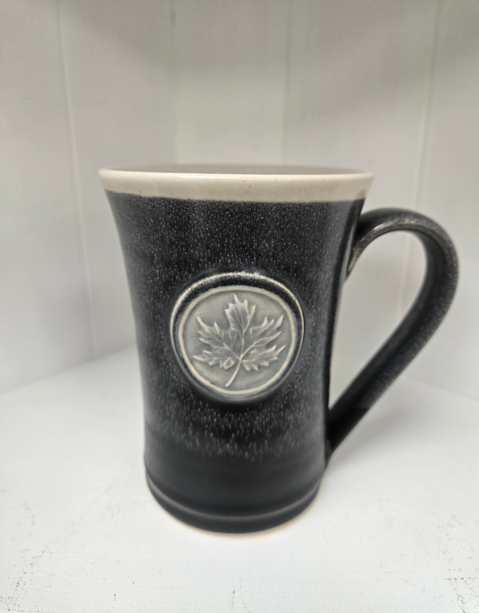 Black & White Medallion Mug - Maple Leaf