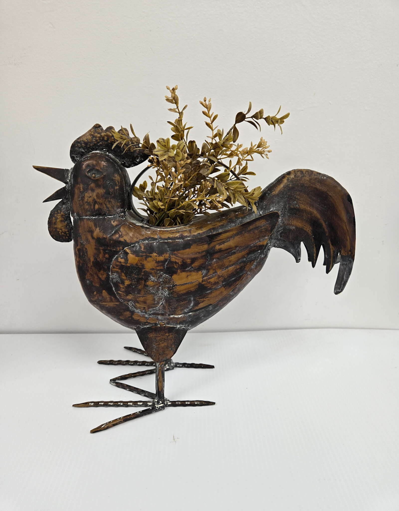 Rustic Metal Rooster
