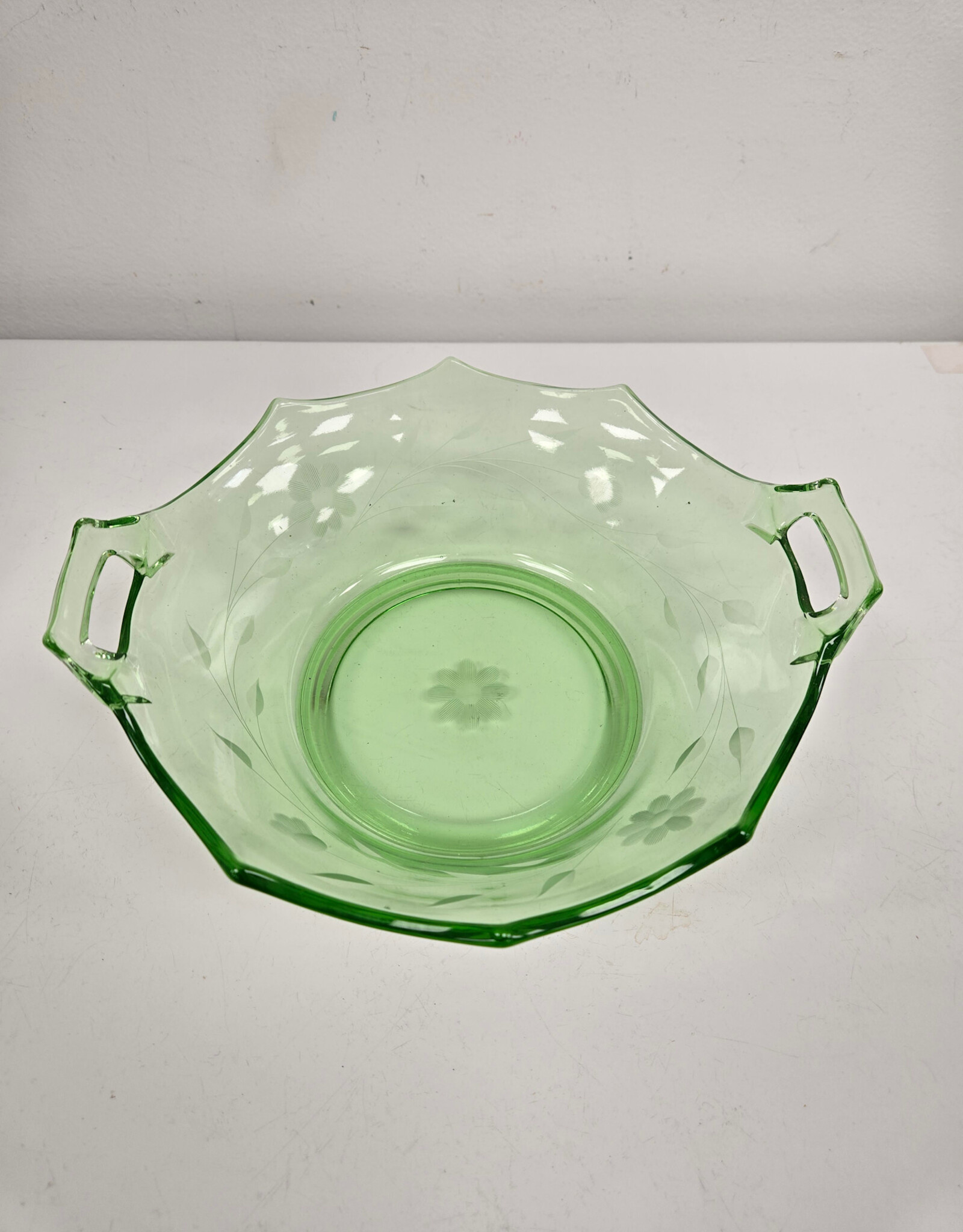 Green Uranium Glass Decagon Bowl w/etched flowers