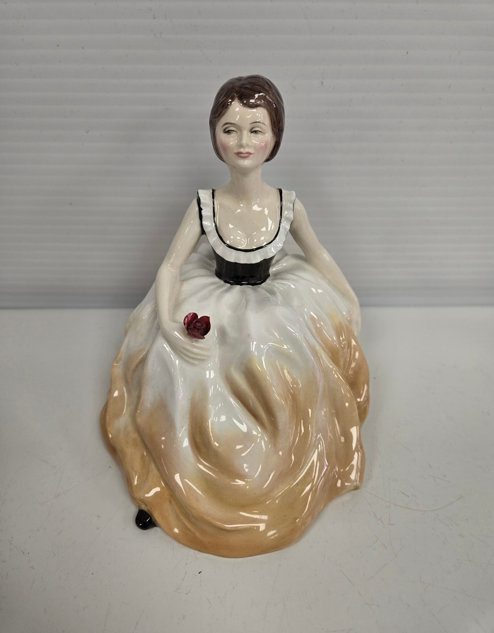 Dianne Jackson Francesca Bone China Figurine - Staffordshire, England signed