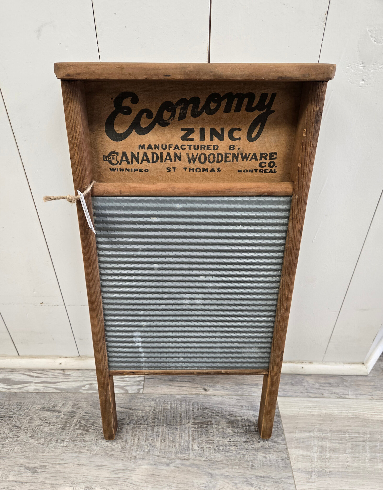 Vintage Economy Washboard