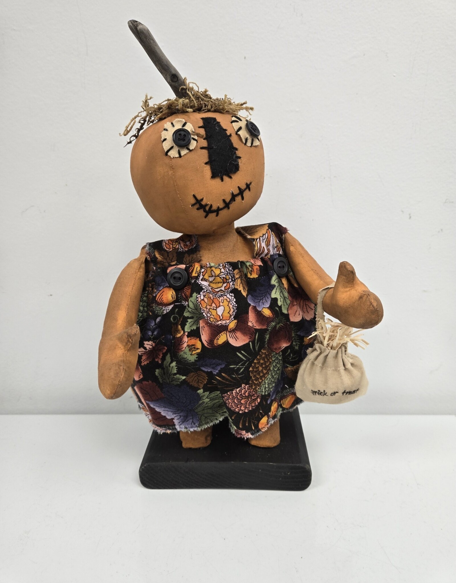 Primitive Pumpkin Girl
