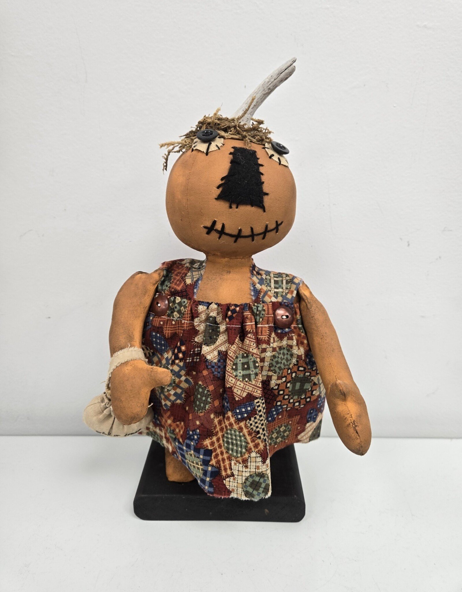 Primitive Pumpkin Girl