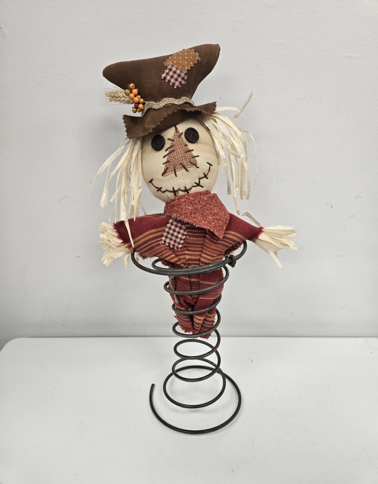 Primitive Scarecrow w/spring