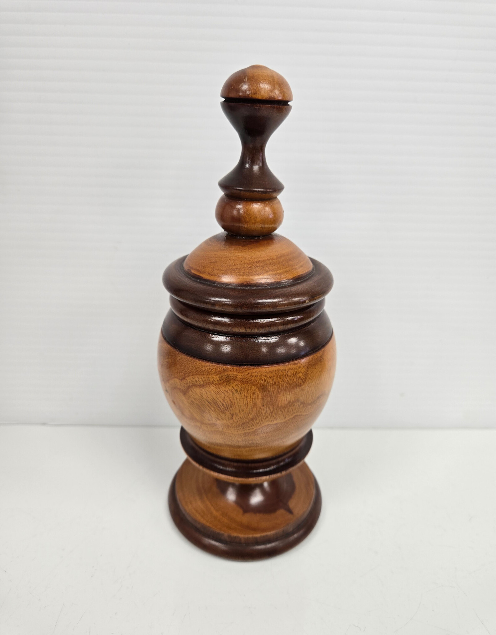 Turned Wooden Dish w/lid