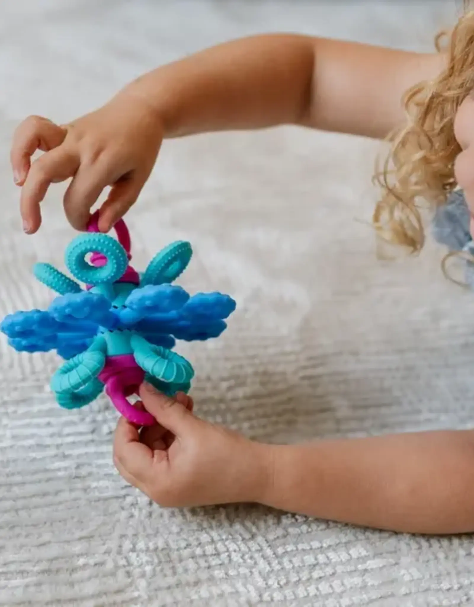 Okee Activity Toy