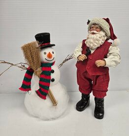 Clothtique Possible Dreams Santa - A Frosty Friend