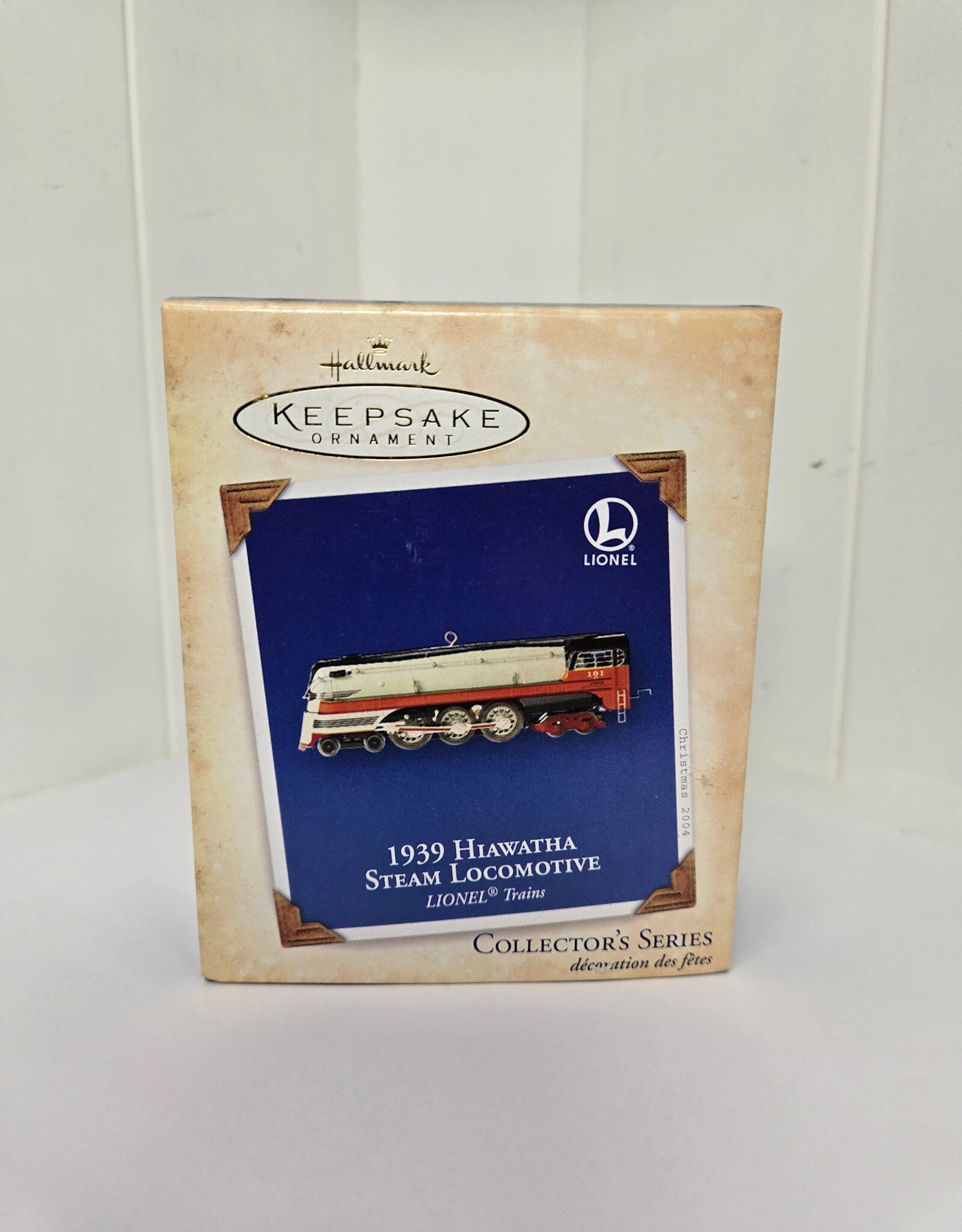 Hallmark Keepsake 1939 Hiawatha Steam Locomotive Ornament - 2004