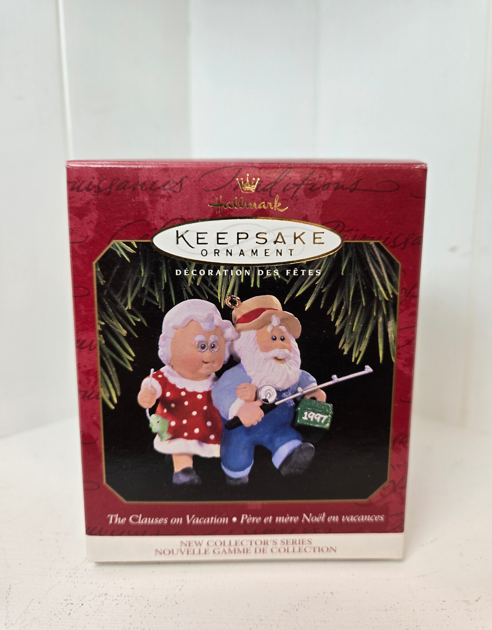 Hallmark Keepsake The Clauses on Vacation Ornament - 1997