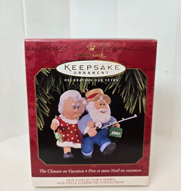 Hallmark Keepsake The Clauses on Vacation Ornament - 1997