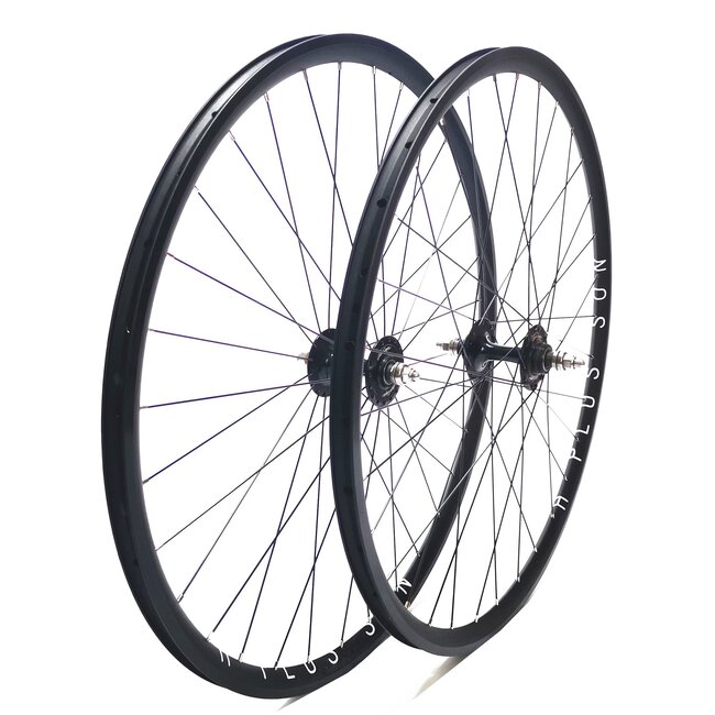 H Plus Son H plus son moyeux Formula Monte a la main AVANT