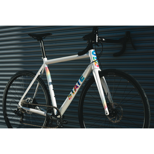 State Bicycle Co. State Bicycle, 7005 Undefeated (Disc Brake), White/Tie-Dye, Aluminium Road Bike
