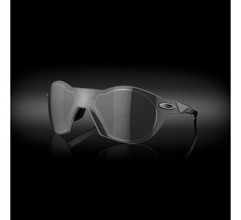 Oakley Subzero