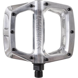 DMR V8 V2, Flat Pedals